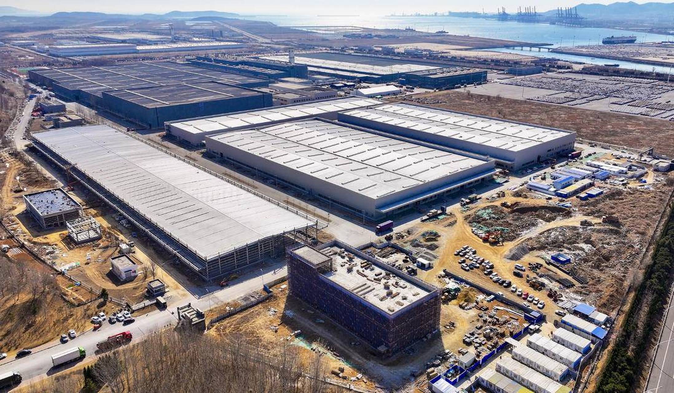 日前,位于遼寧自由貿(mào)易試驗(yàn)區(qū)大連片區(qū)的奇瑞汽車零部件配套產(chǎn)業(yè)園